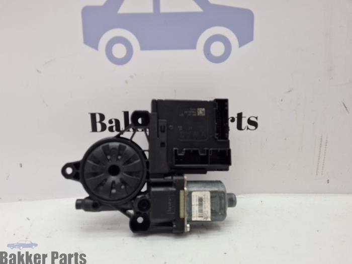 Moteur de vitre portière d'un Volkswagen Passat, -, Volkswagen, -, 3 mois de garantie