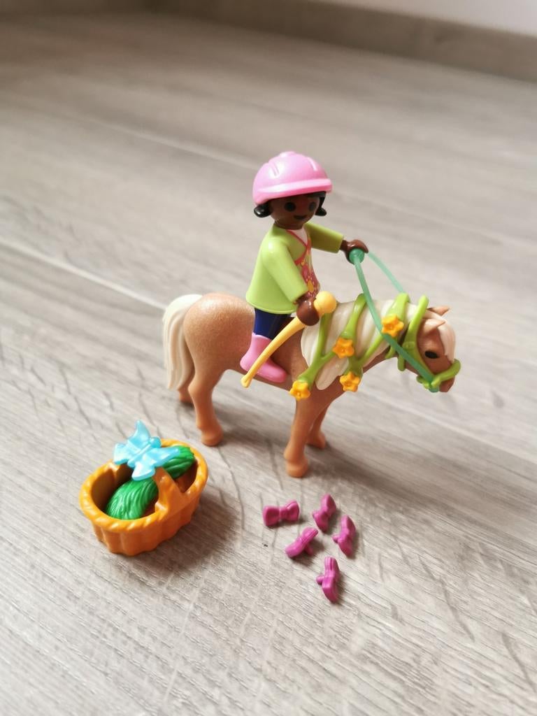 Playmobil Special Plus Meisje met pony 70060, Ophalen of Verzenden, Nieuw, Complete set