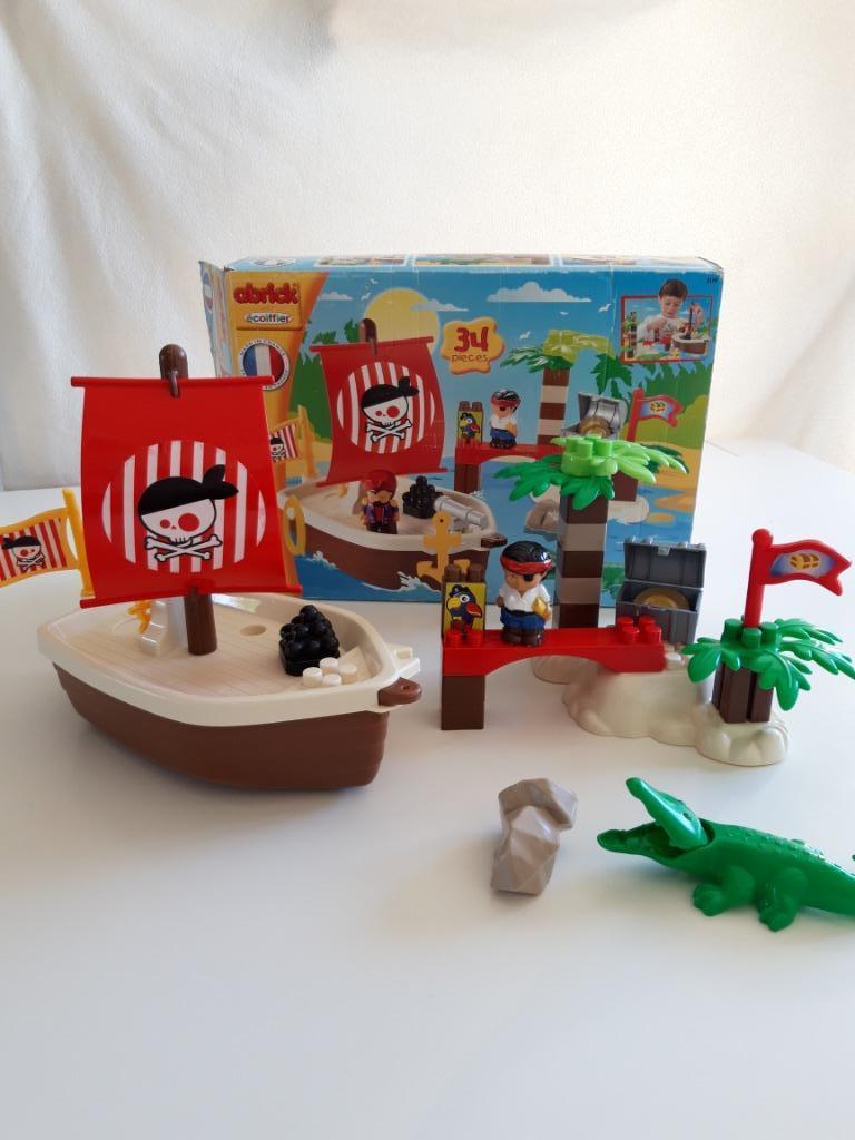 Piratenschip met eiland, Kinderen en Baby's, Speelgoed | Educatief en Creatief, Ophalen of Verzenden, Gebruikt