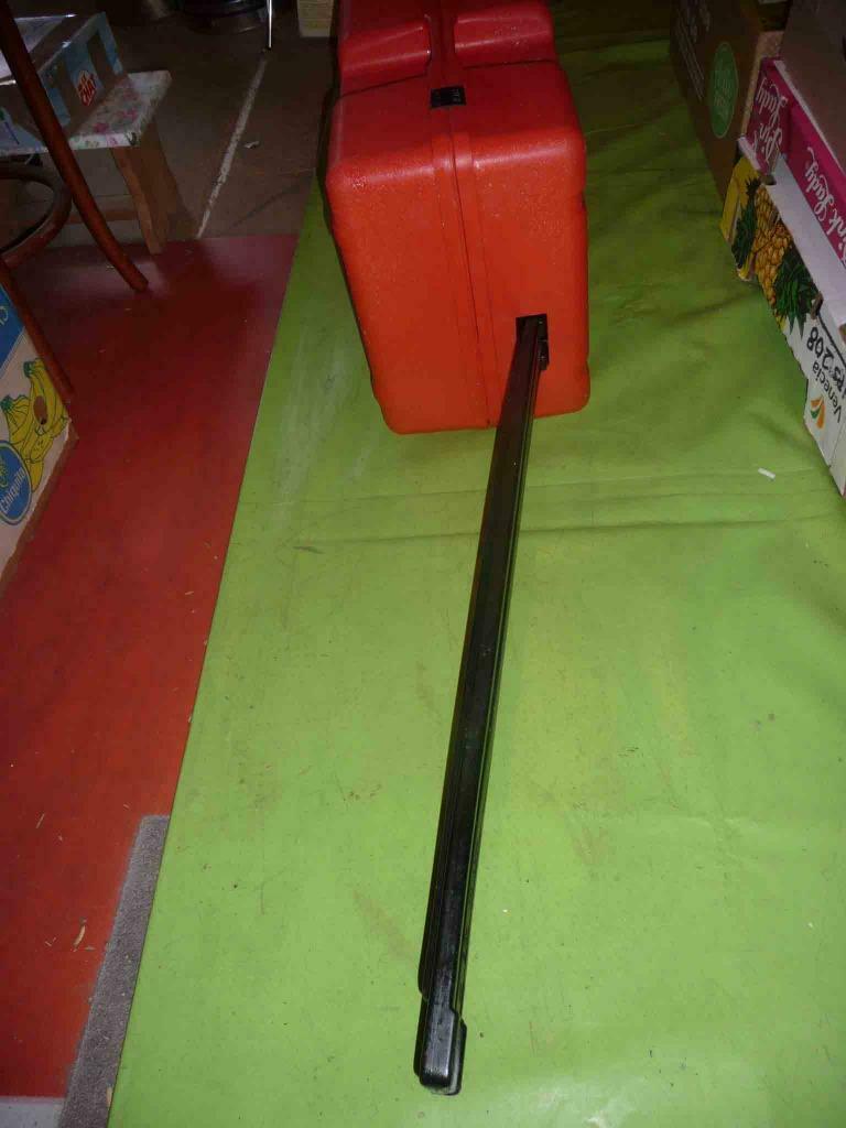 BOSCH box de transport pour taille haie 600-700 mm, Enlèvement ou Envoi, Comme neuf, Autres types, 70 mm ou plus
