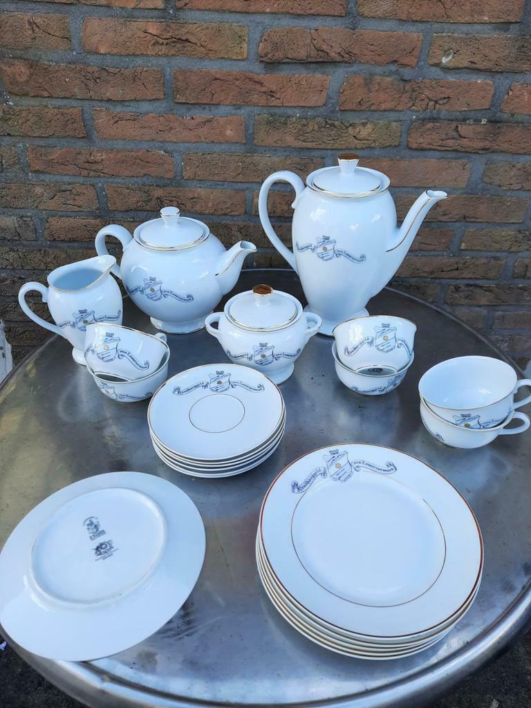 Handbooggilde - Sint Michiels Brugge  22 stuks (servies) ., Ophalen