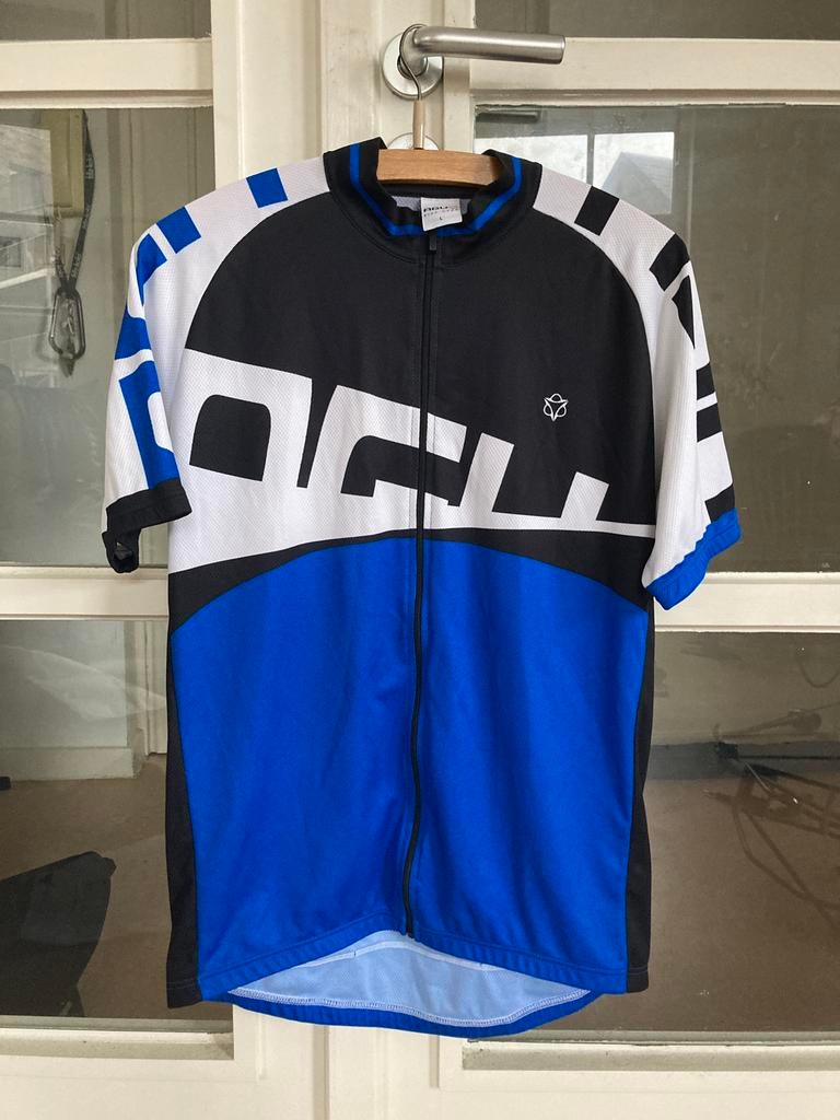 Maillot VTT Agu, Enlèvement, Porté