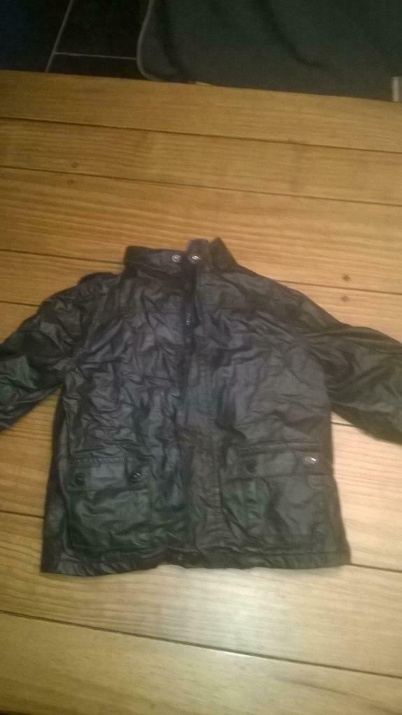 Blouson bébé 18 mois, Enfants & Bébés, Enlèvement, Comme neuf, Garçon, Manteau