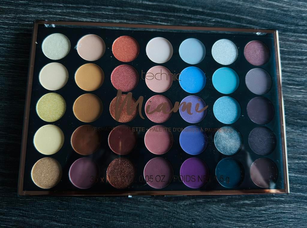 Palette de fard à paupieres neuf, Bijoux, Sacs & Beauté, Enlèvement ou Envoi, Neuf