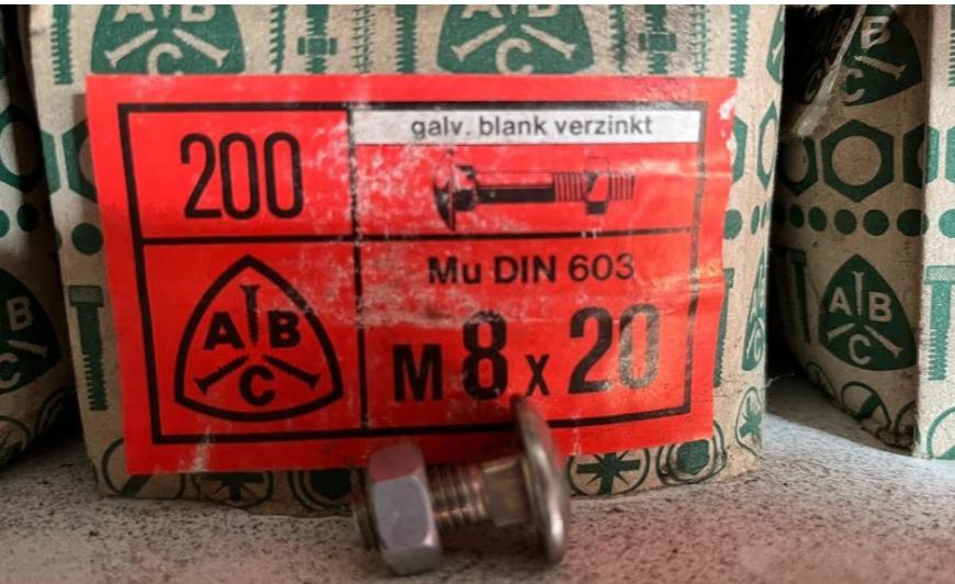 ijzerwaren bouten en moeren, M8x20 10 doosjes a 200 stuks, Doe-het-zelf en Bouw, IJzerwaren en Bevestigingsmiddelen, Ophalen, Nieuw