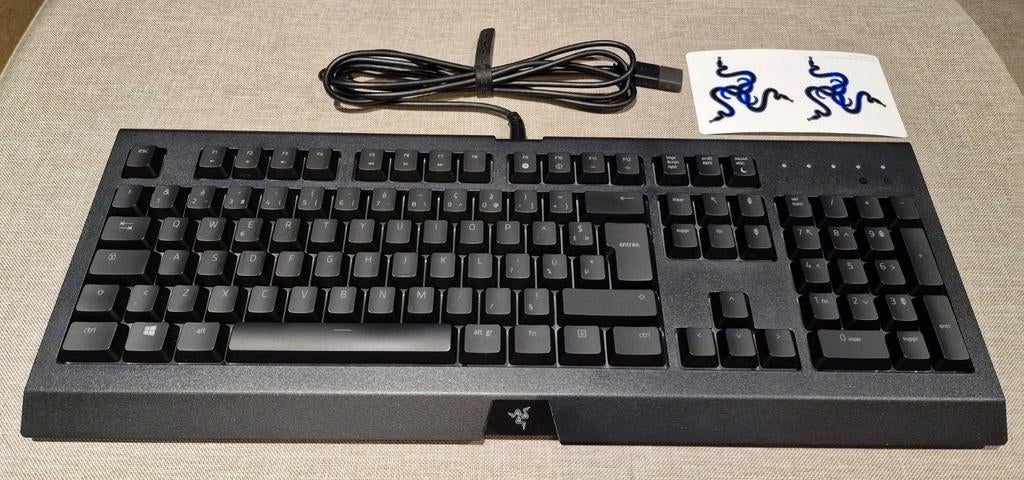 Razer Cynosa Chroma (QWERTY FRANÇAIS), Enlèvement ou Envoi, Comme neuf, Razer, Qwerty
