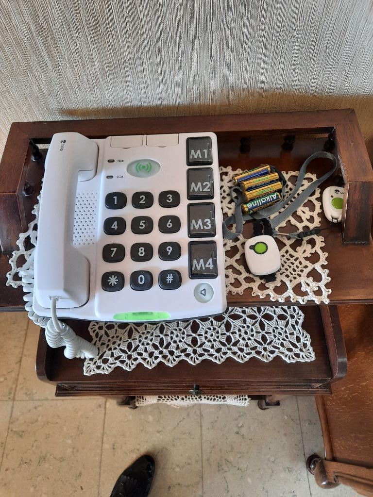 Doro seniorentelefoon met SOS, Enlèvement, Utilisé