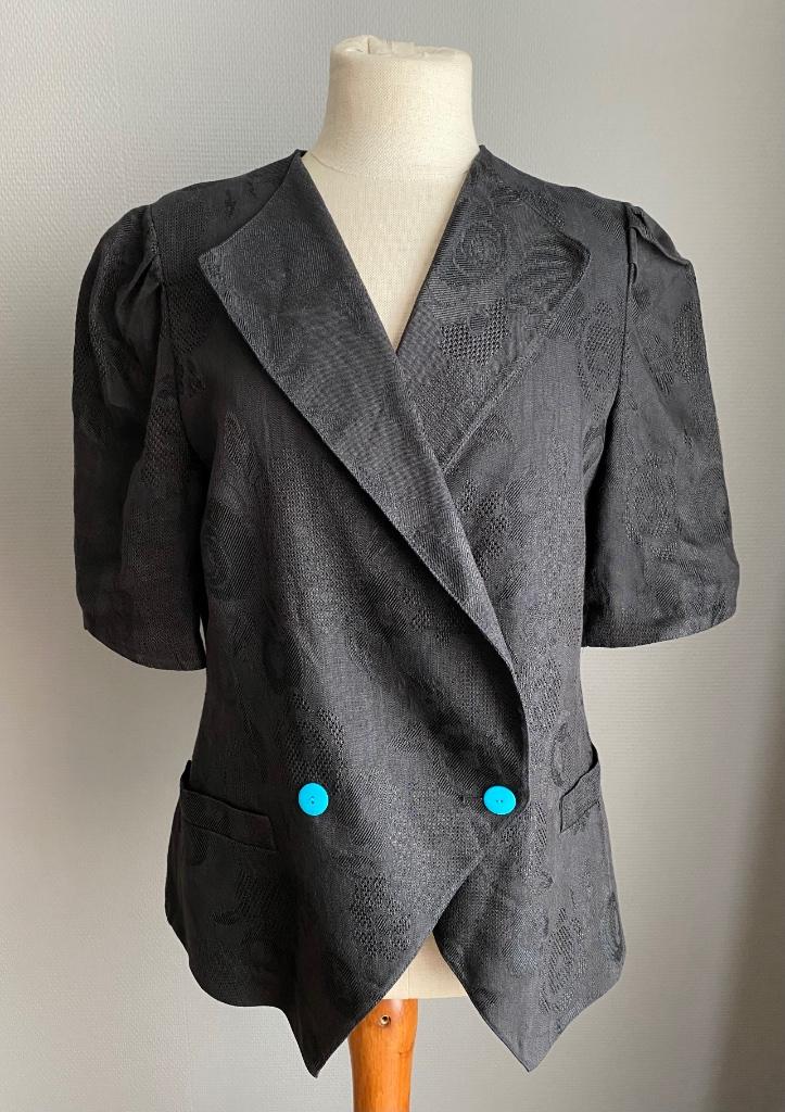 Zwarte blazer met korte mouwen Louis Féraud maat 44, Taille 42/44 (L), Louis Féraud, Comme neuf, Manteau