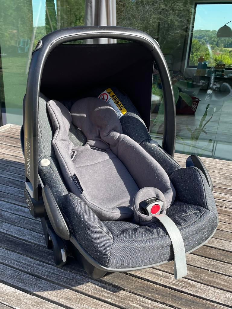 Maxi cosi Pebble Plus + hoes en verkleinkussentje, Kinderen en Baby's, Autostoeltjes, Ophalen, Gebruikt, 0 t/m 13 kg, Maxi-Cosi