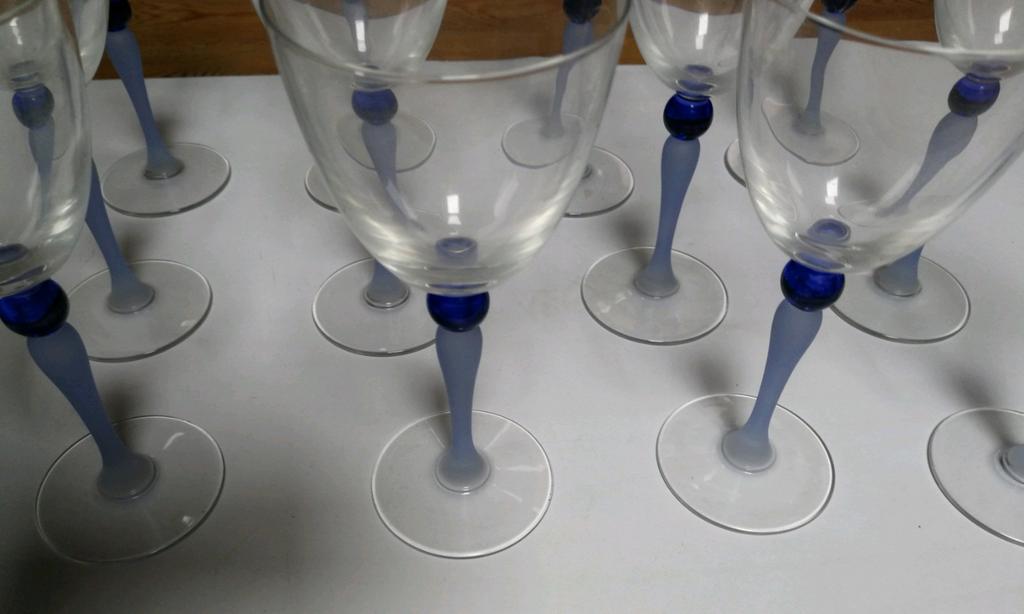 24 verres en Crystal "12 à vin" "12 coupe à Champagne", Ophalen