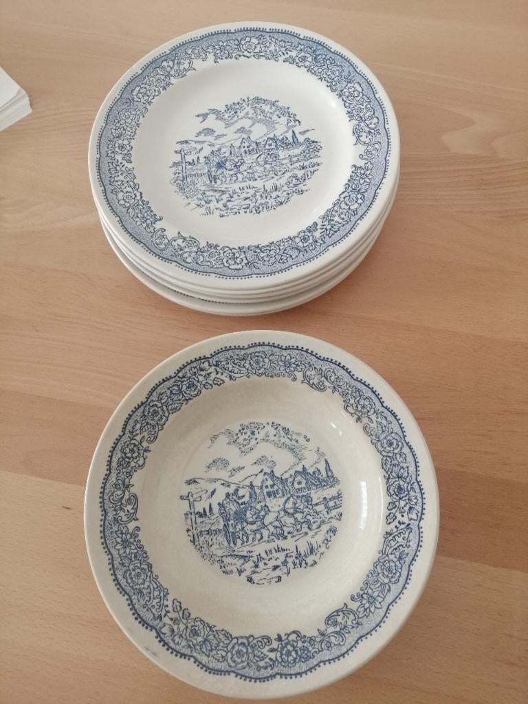 Assiettes, Maison & Meubles, Enlèvement, Utilisé, Assiettes(s)