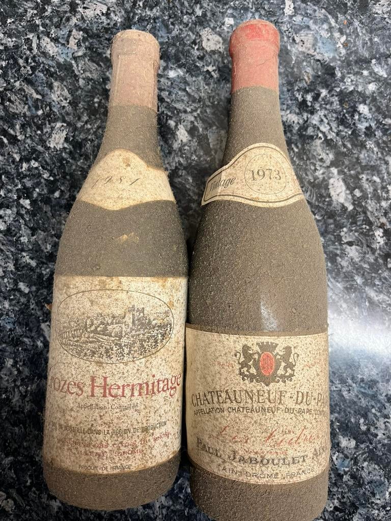 Vins vieux, 2 bouteilles, Comme neuf