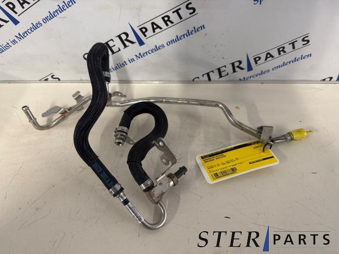 Conduit de carburant d'un Mercedes Sprinter, Autos : Pièces & Accessoires, Enlèvement ou Envoi, 3 mois de garantie, Utilisé, Mercedes-Benz