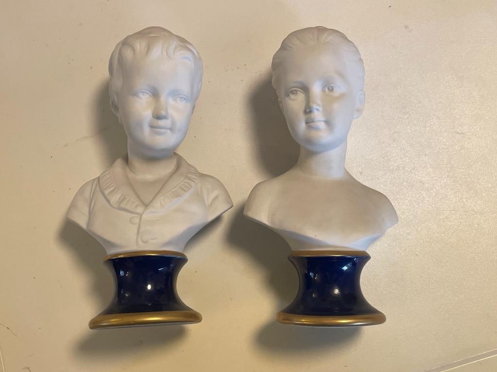 Paar van buste beeldjes Pucci meisje en jongen, Ophalen