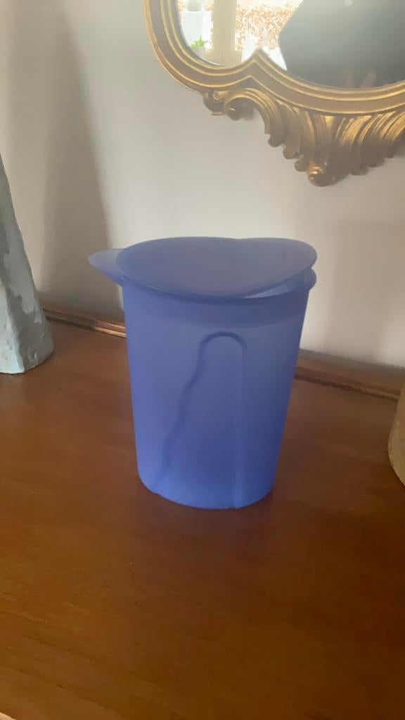 Schenkkan Tupperware 1 liter, Huis en Inrichting, Keuken | Tupperware, Ophalen, Nieuw, Blauw, Beker of Kan