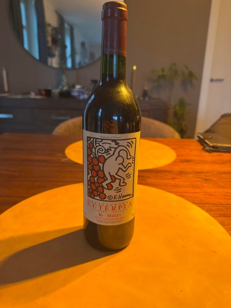Bouteille de vin Keith Haring, Pleine, Comme neuf, Enlèvement, Vin rouge