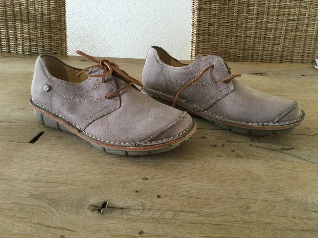 Damesschoenen NIEUW Wolky mt 39, Kleding | Dames, Schoenen, Ophalen of Verzenden, Nieuw, Beige