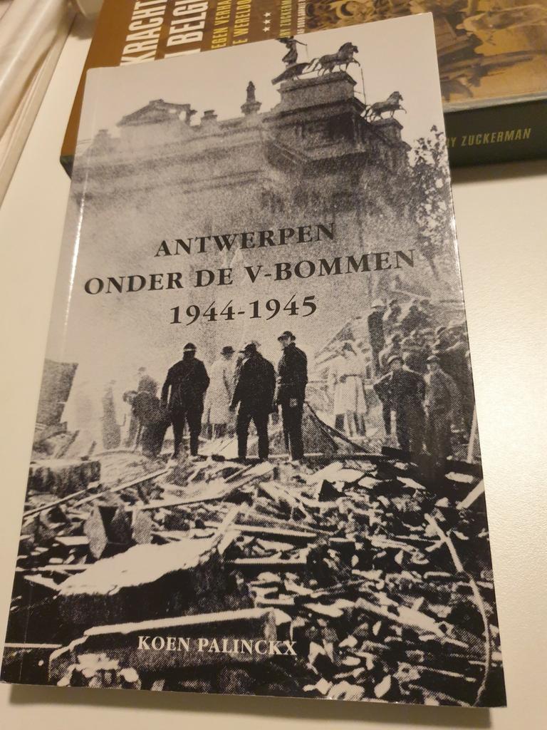 Koen Palinkx - Antwerpen onder de V-bommen 1944 - 1945, Boeken, Ophalen of Verzenden, Zo goed als nieuw, K. Palinkx