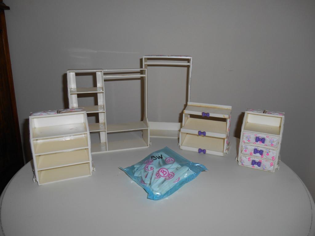 Barbie kledingwinkel (vintage), Kinderen en Baby's, Speelgoed | Poppen, Ophalen, Zo goed als nieuw, Barbie