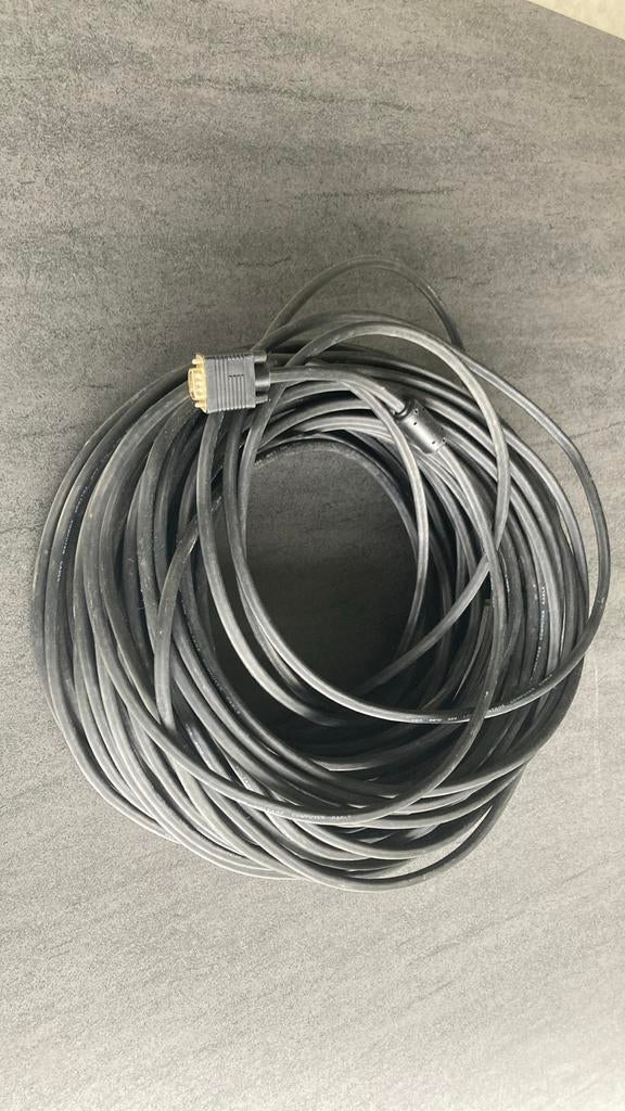 VGA kabel 50 meter, Computers en Software, Pc- en Netwerkkabels, Ophalen, Zo goed als nieuw
