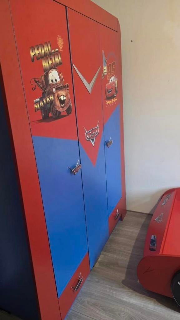 Cars Lightning McQueen racewagenbed, Ophalen, Zo goed als nieuw