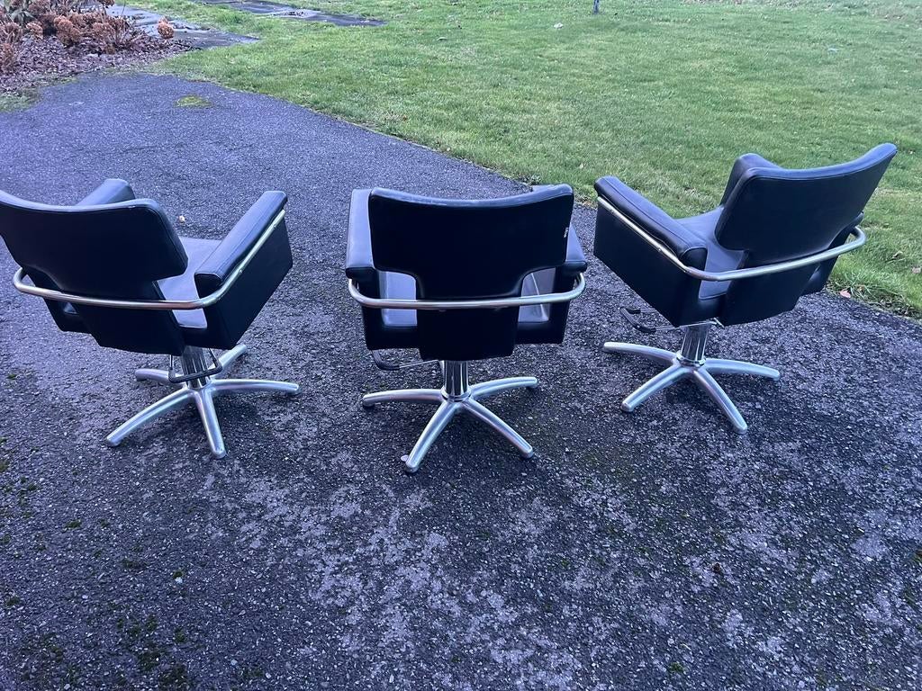 Hydraulische kapperstoelen, Ophalen, Zo goed als nieuw