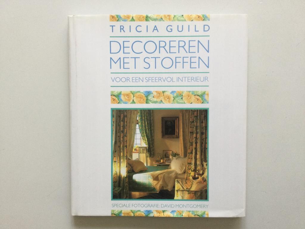 Decoreren met stoffen voor een sfeervol interieur, Hobby en Vrije tijd, Naaien en Fournituren, Ophalen of Verzenden, Zo goed als nieuw