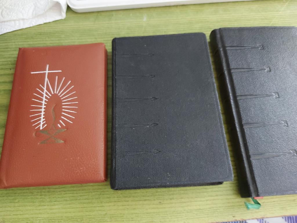 3x missaal, Verzamelen, Ophalen of Verzenden, Zo goed als nieuw, Boek, Christendom | Katholiek