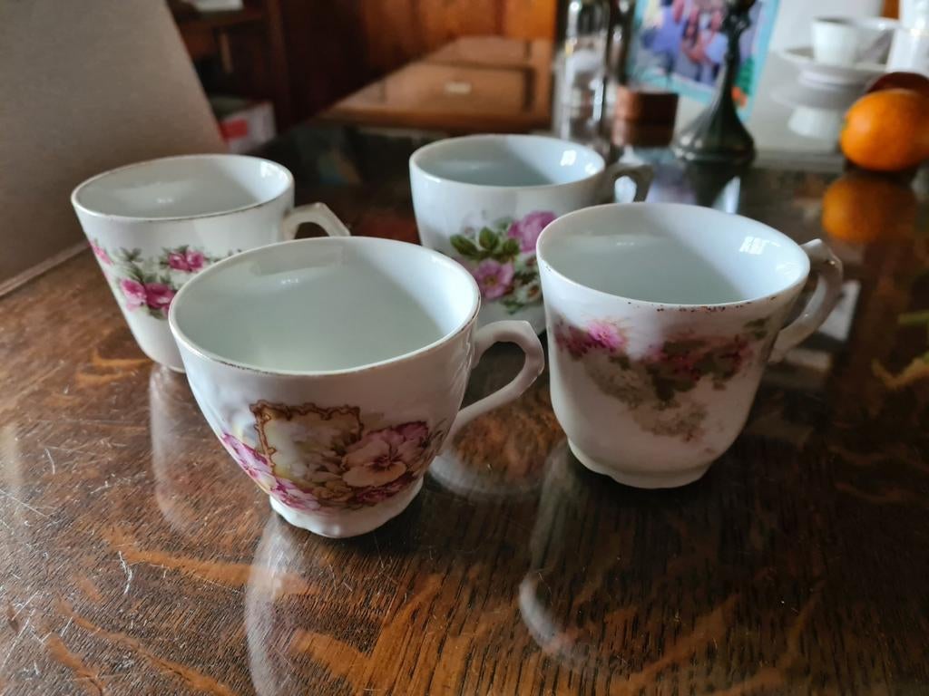 Tasses anciennes, Enlèvement ou Envoi, Comme neuf