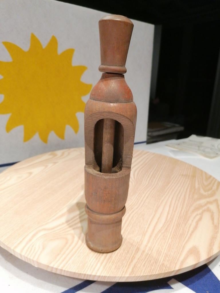 Oude antieke houten kurkenduwer. Hoogte 27,5 cm., Ophalen of Verzenden
