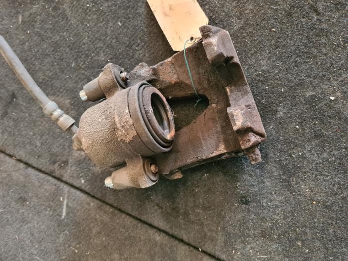 Etrier de frein (pince) avant droit d'un Volkswagen Polo, Enlèvement ou Envoi, 3 mois de garantie, Utilisé, Volkswagen