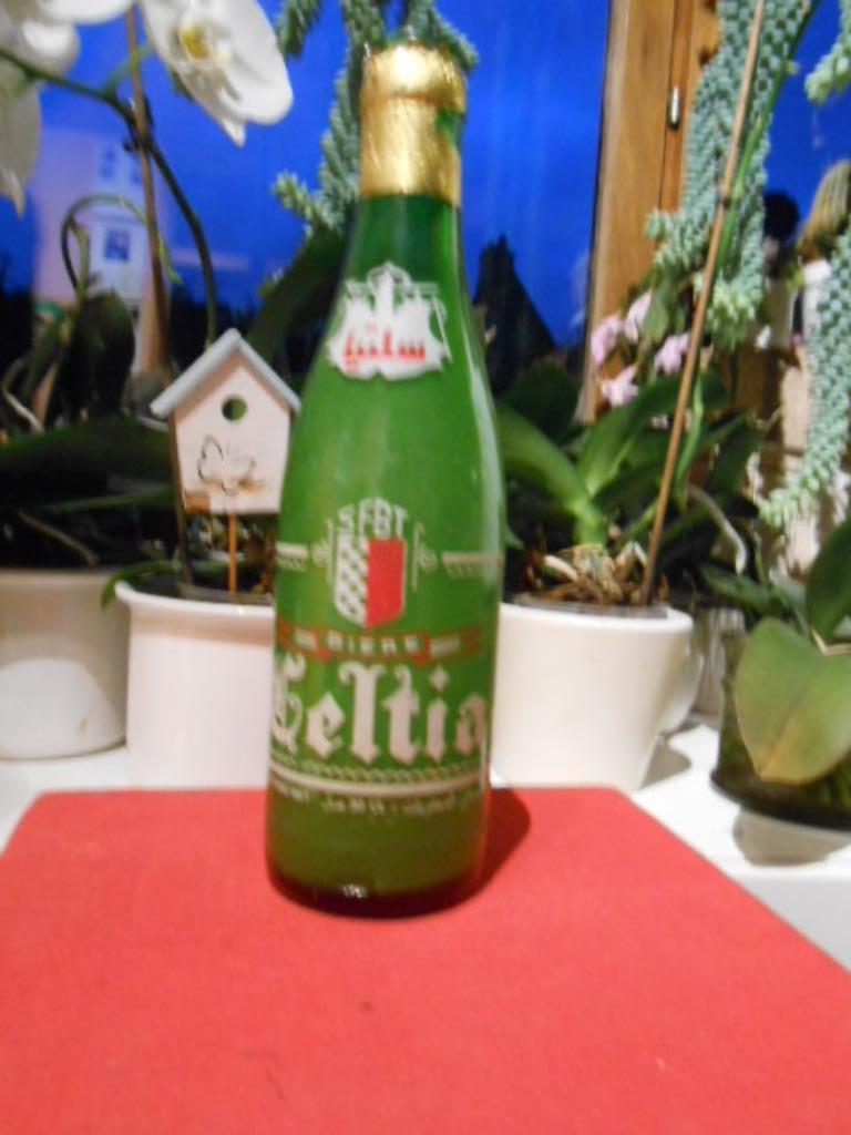 collection de bouteille de bière Celtia Tunisie 30cl verre S, Enlèvement ou Envoi, Utilisé, Bouteille(s), Autres marques