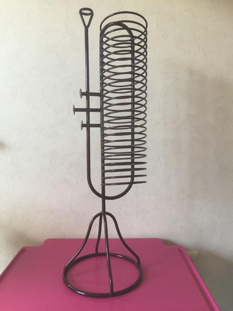 Porte-CD en fer forgé, en forme de trompette, Enlèvement, Comme neuf