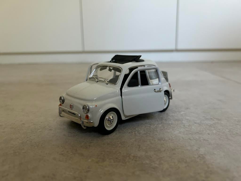 Fiat oldtimer 1/24, Enlèvement, Comme neuf