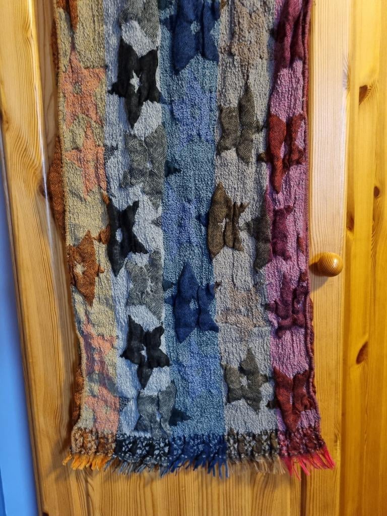 Grand foulard mi-saison 3D fleuri  180 x 35 cm, Sans marque, Enlèvement ou Envoi, Porté, Pashmina