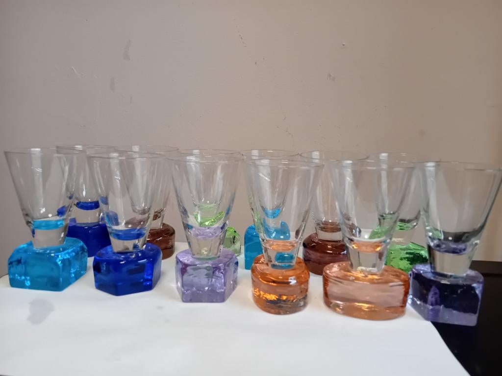 12 Verres à liqueur en verre d'art vintage, Enlèvement ou Envoi, Neuf, Verres et Verres à shot
