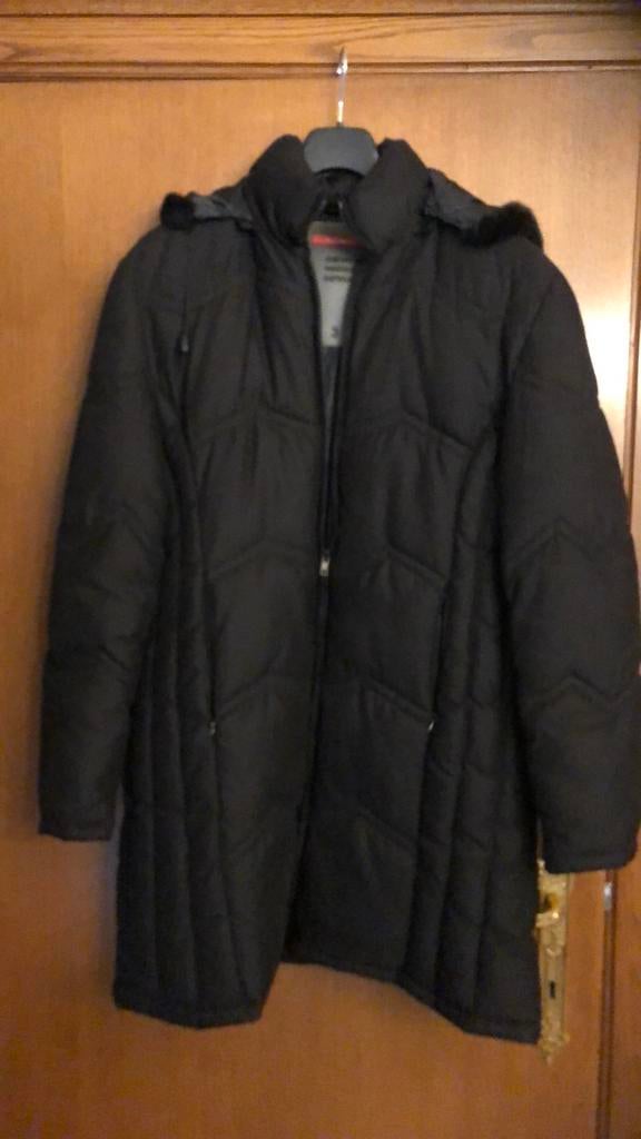 Zwarte winterjas, Maat 38/40 (M), Zwart, Trendy  sportwear, Nieuw