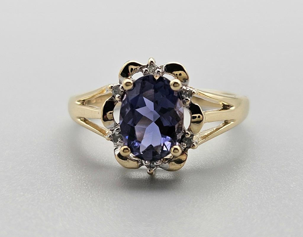 Bague Vintage en or avec tanzanite et diamant. 2024/101, Enlèvement ou Envoi, Plus petit que 17, Comme neuf, Or