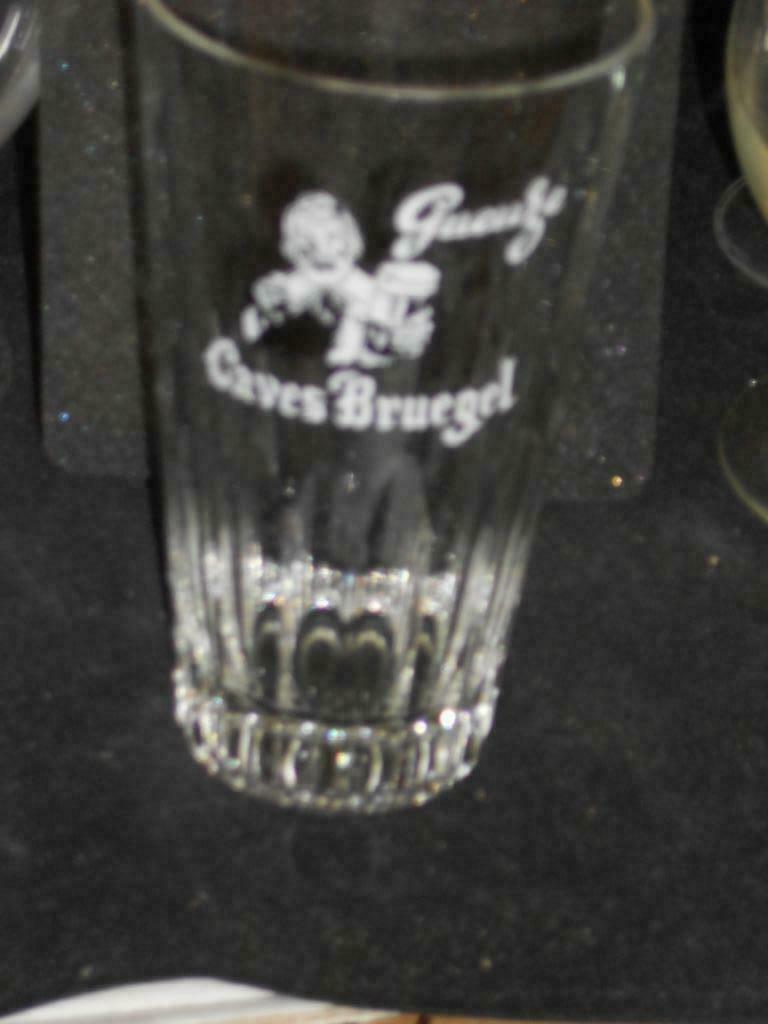 Gueuze..Kriek.Lambic.Caves Breugel.Caves St Pierre.D 102, Ophalen of Verzenden, Zo goed als nieuw, Glas of Glazen, Overige merken