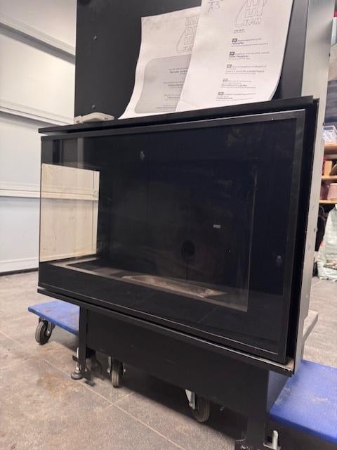 Poêle à granulés d'angle, complet avec accessoires, 14 kW, Enlèvement, Utilisé, Poêle