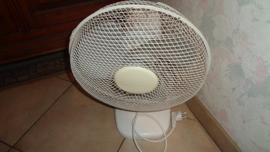 VENTILATEUR OSCILLANT, Enlèvement ou Envoi, Comme neuf, Ventilateur de table