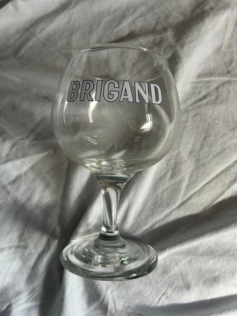 Brigand-glas, Zo goed als nieuw