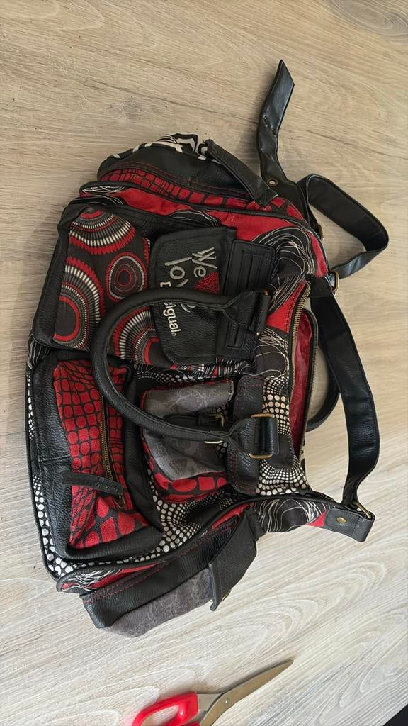 Sac a main desigual, Enlèvement, Comme neuf