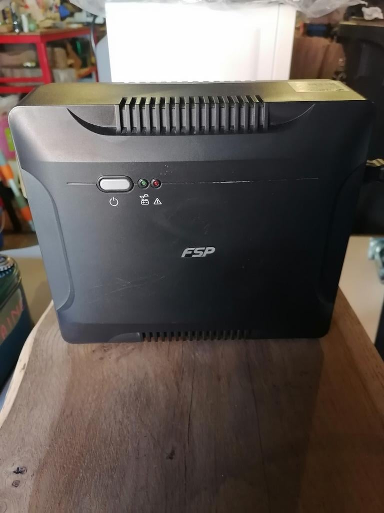UPS: FSP Fortron NANO800 800 VA, Computers en Software, Noodvoedingen (UPS), Ophalen, Gebruikt