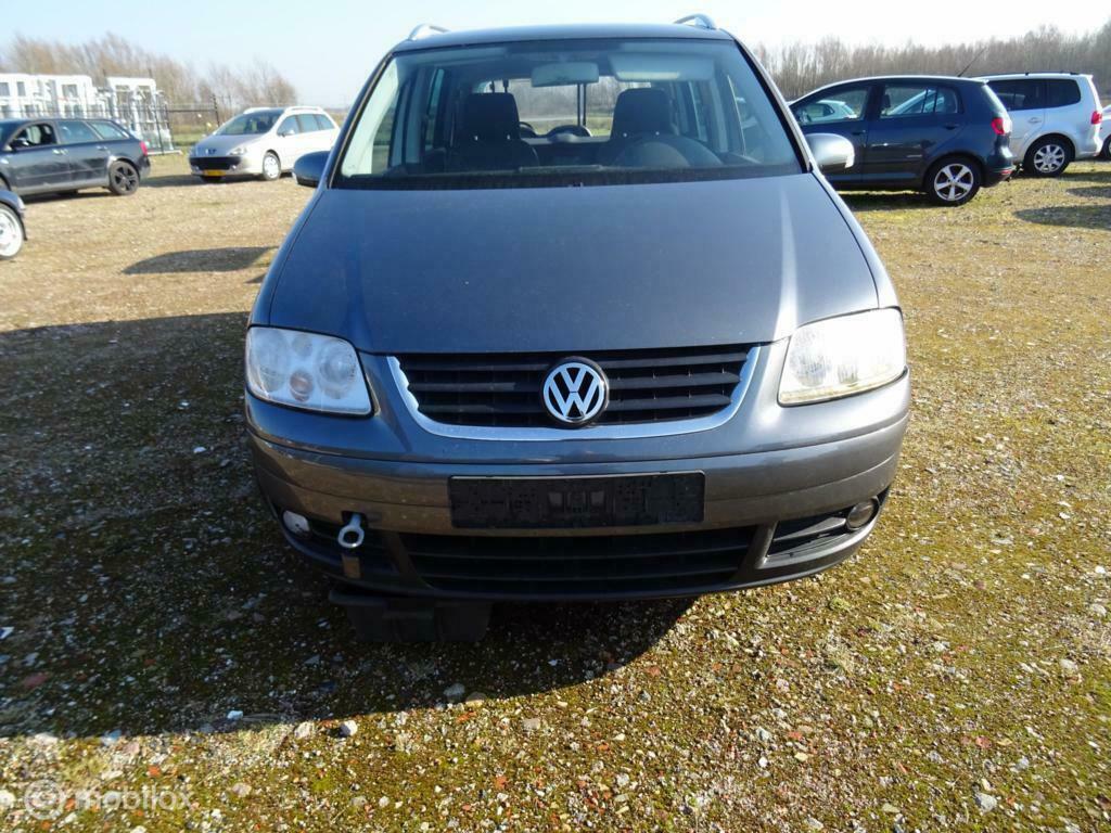 Voor onderdelen VW Touran '05 2.0FSI BLX Kleur: LD7X, Utilisé