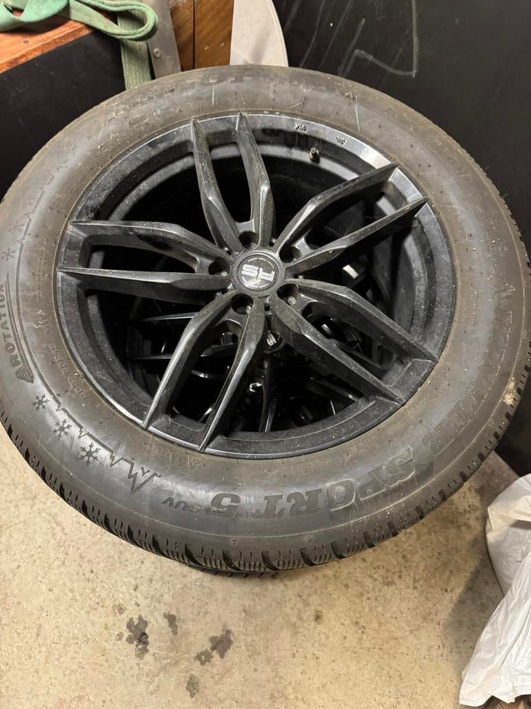 Winterbanden te koop 19” inch op velg, Autos : Pièces & Accessoires, Pneus & Jantes, Pneus et Jantes, Pneus hiver, 255 mm, Véhicule de tourisme