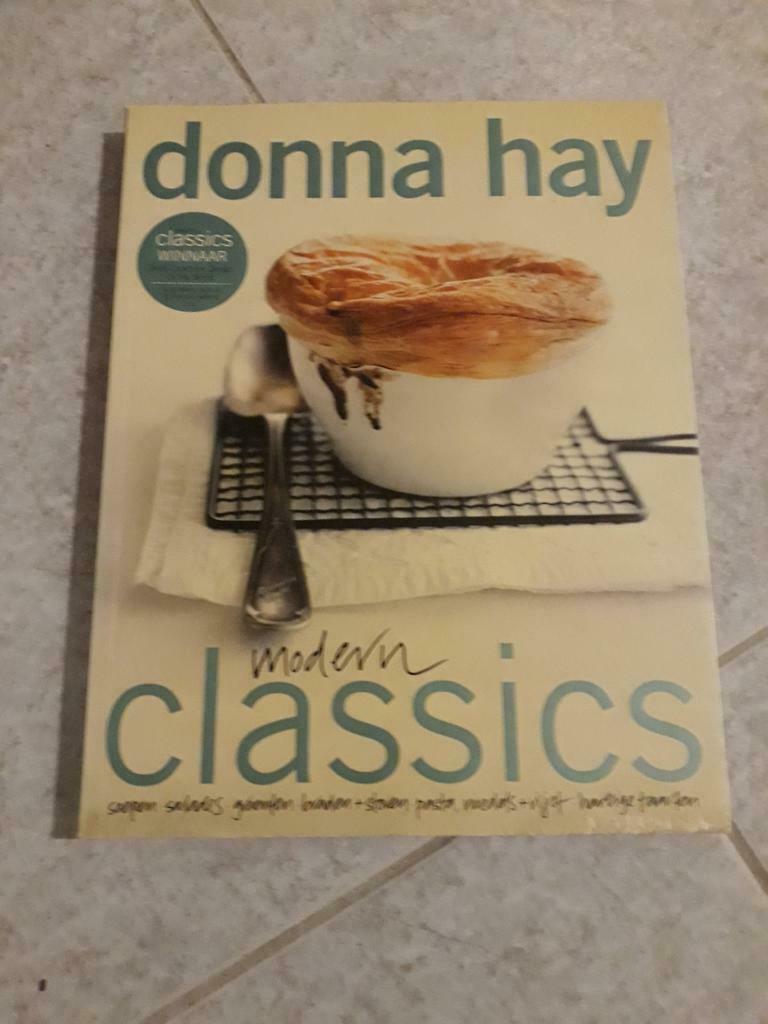 Donna Hay Modern Classics, Boeken, Kookboeken, Ophalen, Zo goed als nieuw