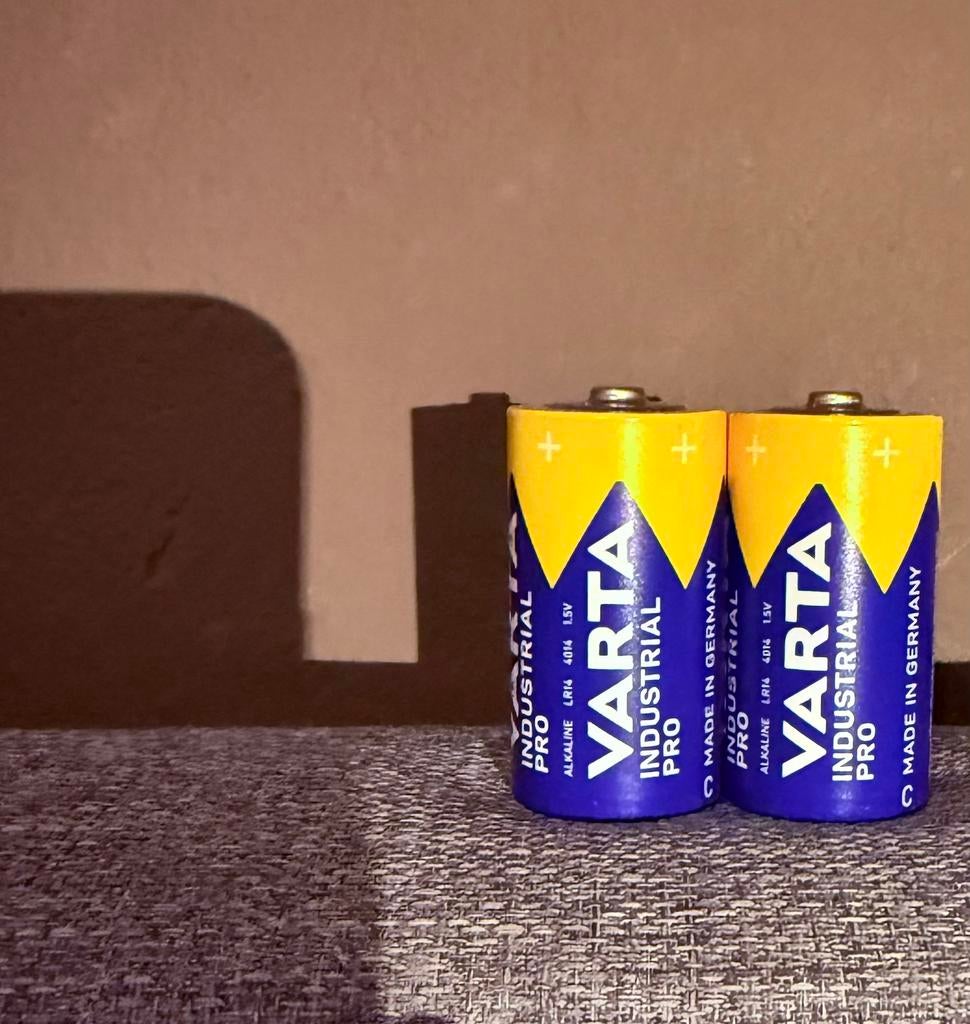8 piles VARTA GERMANY pro LR14., Enlèvement ou Envoi