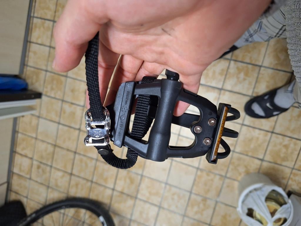 Paire de pédales cales vp-335t, Enlèvement, Comme neuf