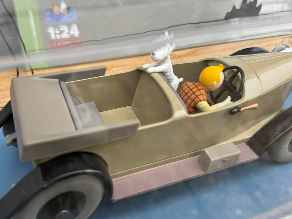 Tintin voiture Tintin Mercedes, Enlèvement ou Envoi, Tintin, Comme neuf, Statue ou Figurine